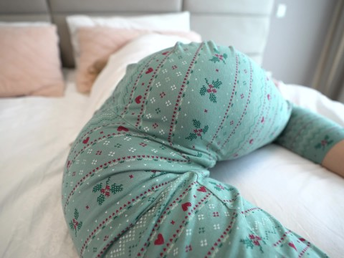 stepsis fantasies about stepbrother while he drills her with an increment of jizz inside