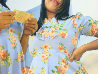 My shy sister in law reviews on her social networks what it means to drill and about some sexual poses, she displays me and I am surprised by all those unusual things, I tell her that I have never done those poses, she convinces me and I end up nutting in