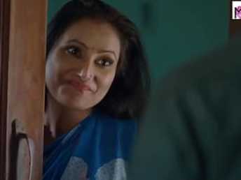 Steamy Indian wifey Mohinilaxmi gets her youthfull bf to satiate her beaver by getting plumbed rear end-fashion