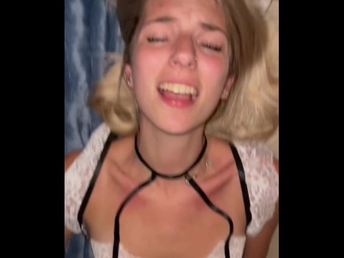 Amber Griz's diminutive bod bounces on top of elderly stud's humid buttfuck