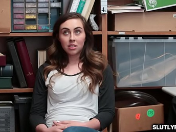 Lexi Lovell detained her to fuck