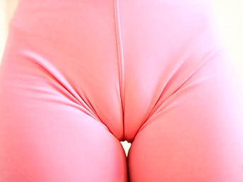 Brilliant Cameltoe Brunette Honey In Taut Lycra Spandex Leggings