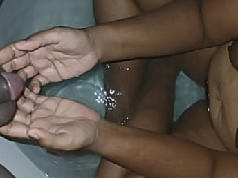 Indian MILF99 bj's her husband's phat trouser snake in a bath