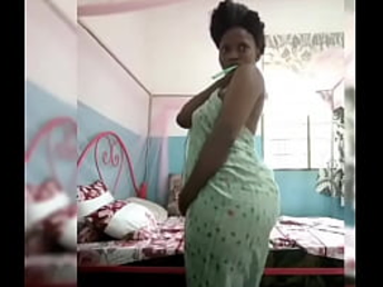 Rose's dark-hued cooch messy dances after a rock-hard dicking