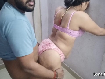 Sona_bhabi's Indian Desi Bhabhi Hookup adjacent to a red-hot Pink Silk Saree with a immense culo & wintry