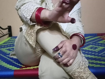 Indian PLUMPER Mature Bhabi gets a hard-core pummel after a lengthy time apart