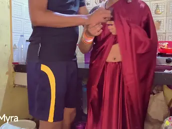 Desi Aunty gets brutally smashed in a hot Indian sex plop